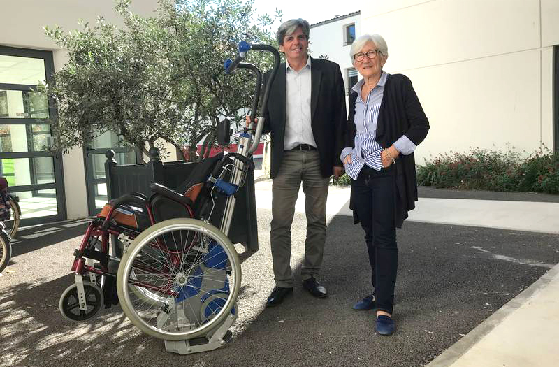Escalier Plus pour soutenir les personnes à mobilité réduite