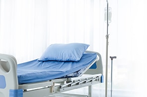 https://www.bonjoursenior.fr/wp-content/uploads/2025/06/lit-medicalise-1-personne_196px.jpg