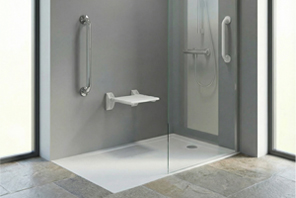 https://www.bonjoursenior.fr/wp-content/uploads/2025/12/slider_mini_douche-handicape.jpg